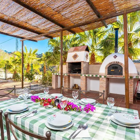 Casa La Vina De La Tireta *
